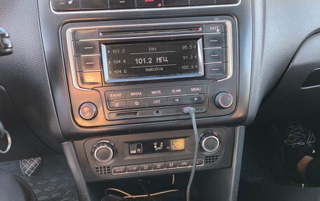 Volkswagen Polo VI (EU Market), 2013 год, 599 000 рублей, 14 фотография