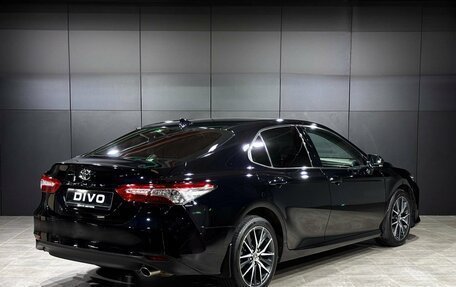 Toyota Camry, 2021 год, 3 100 000 рублей, 2 фотография