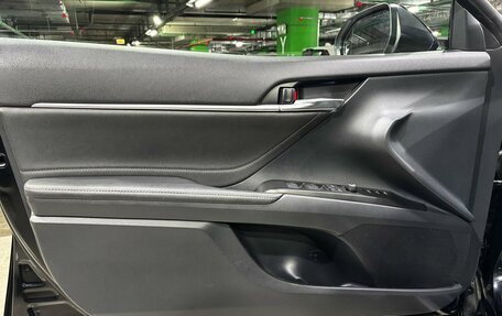 Toyota Camry, 2021 год, 3 100 000 рублей, 5 фотография