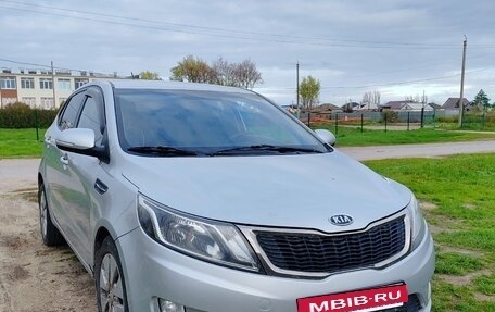 KIA Rio III рестайлинг, 2012 год, 900 000 рублей, 2 фотография