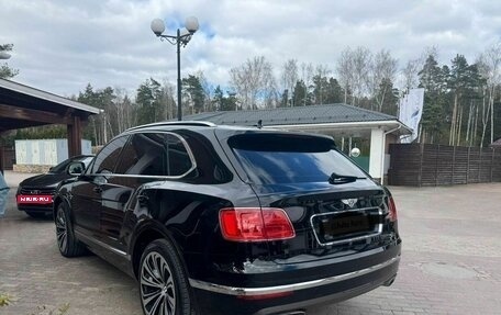 Bentley Bentayga I, 2016 год, 7 250 000 рублей, 5 фотография