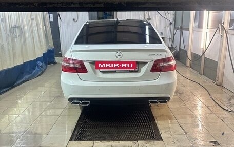 Mercedes-Benz E-Класс, 2012 год, 1 600 000 рублей, 2 фотография