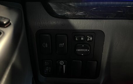 Toyota Land Cruiser Prado 120 рестайлинг, 2008 год, 2 600 000 рублей, 31 фотография