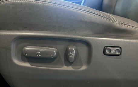 Toyota Land Cruiser Prado 120 рестайлинг, 2008 год, 2 600 000 рублей, 33 фотография