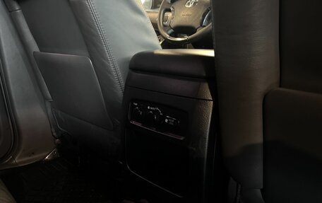 Toyota Land Cruiser Prado 120 рестайлинг, 2008 год, 2 600 000 рублей, 35 фотография