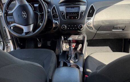 Hyundai ix35 I рестайлинг, 2012 год, 770 000 рублей, 8 фотография