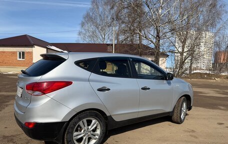 Hyundai ix35 I рестайлинг, 2012 год, 770 000 рублей, 5 фотография