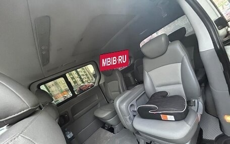 Hyundai Grand Starex Grand Starex I рестайлинг 2, 2010 год, 1 550 000 рублей, 4 фотография