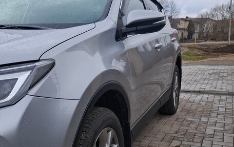 Toyota RAV4, 2015 год, 2 550 000 рублей, 2 фотография