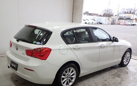 BMW 1 серия, 2015 год, 900 000 рублей, 6 фотография