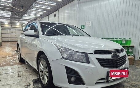 Chevrolet Cruze II, 2013 год, 530 000 рублей, 3 фотография
