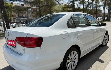 Volkswagen Jetta VI, 2017 год, 1 300 000 рублей, 4 фотография