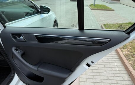 Volkswagen Jetta VI, 2017 год, 1 300 000 рублей, 30 фотография