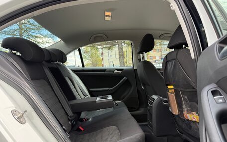 Volkswagen Jetta VI, 2017 год, 1 300 000 рублей, 25 фотография