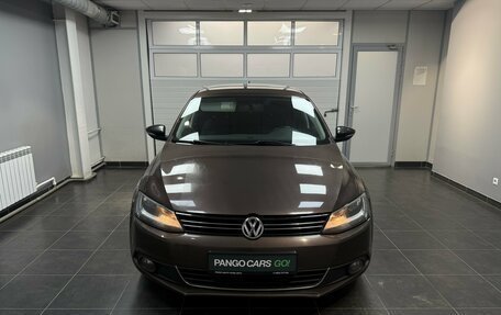 Volkswagen Jetta VI, 2014 год, 1 070 000 рублей, 2 фотография