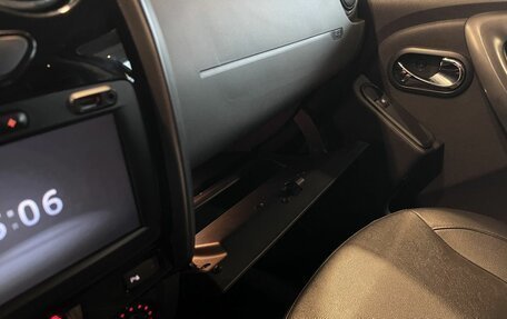 Renault Duster I рестайлинг, 2017 год, 1 500 000 рублей, 29 фотография