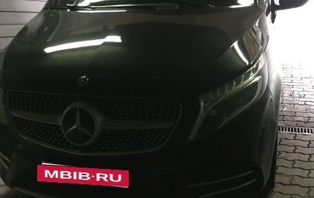 Mercedes-Benz Vito, 2019 год, 6 000 000 рублей, 2 фотография