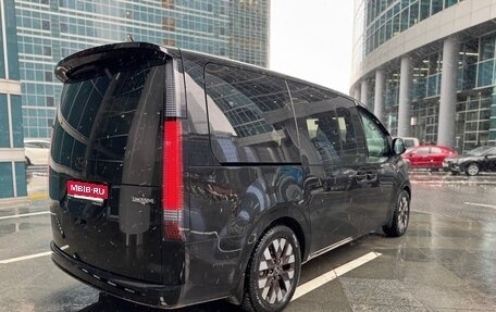 Hyundai Staria, 2021 год, 5 800 000 рублей, 4 фотография