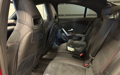 Mercedes-Benz CLA, 2019 год, 3 050 000 рублей, 18 фотография