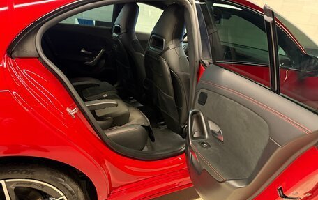 Mercedes-Benz CLA, 2019 год, 3 050 000 рублей, 33 фотография