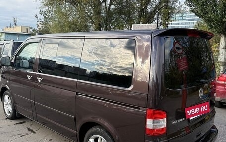 Volkswagen Multivan T5, 2009 год, 2 290 000 рублей, 2 фотография