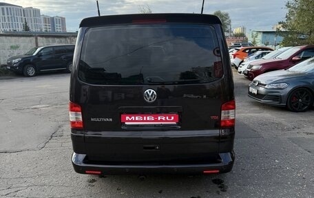 Volkswagen Multivan T5, 2009 год, 2 290 000 рублей, 3 фотография