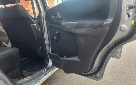 Suzuki Ignis II (HR), 2003 год, 230 000 рублей, 10 фотография