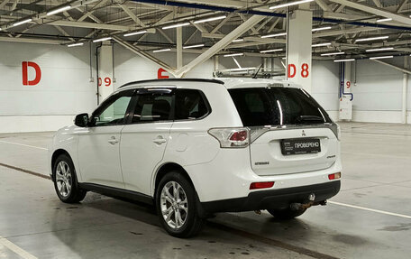 Mitsubishi Outlander III рестайлинг 3, 2013 год, 1 199 000 рублей, 11 фотография