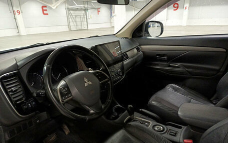Mitsubishi Outlander III рестайлинг 3, 2013 год, 1 199 000 рублей, 20 фотография