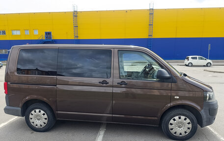 Volkswagen Caravelle T5, 2012 год, 2 200 000 рублей, 6 фотография