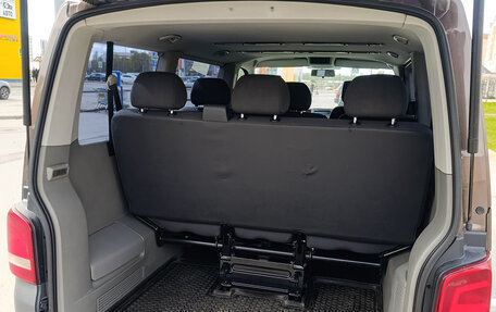 Volkswagen Caravelle T5, 2012 год, 2 200 000 рублей, 13 фотография