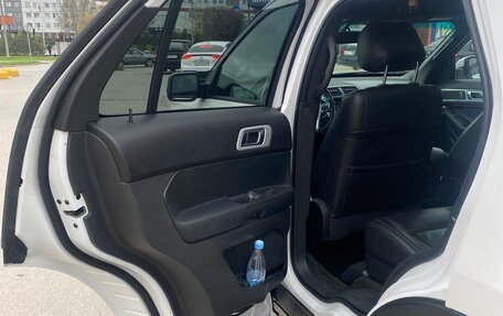 Ford Explorer VI, 2013 год, 2 200 000 рублей, 8 фотография