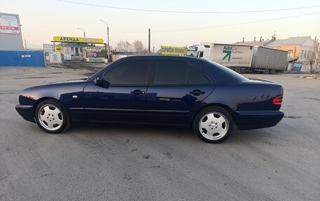 Mercedes-Benz E-Класс, 1999 год, 600 000 рублей, 7 фотография