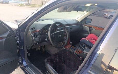 Mercedes-Benz E-Класс, 1999 год, 600 000 рублей, 11 фотография