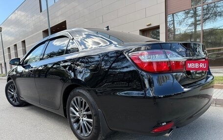 Toyota Camry, 2017 год, 2 400 000 рублей, 2 фотография
