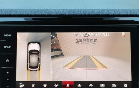 Volkswagen T-Roc I, 2022 год, 2 150 000 рублей, 9 фотография