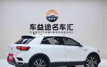 Volkswagen T-Roc I, 2022 год, 2 150 000 рублей, 5 фотография