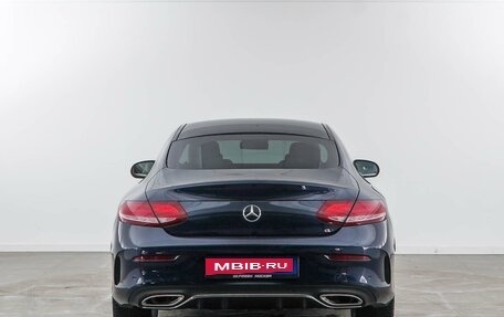 Mercedes-Benz C-Класс, 2019 год, 3 649 050 рублей, 4 фотография