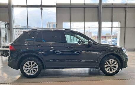 Volkswagen Tiguan II, 2020 год, 3 104 000 рублей, 8 фотография