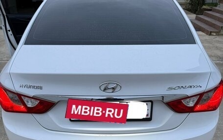 Hyundai Sonata VI, 2011 год, 1 000 000 рублей, 7 фотография