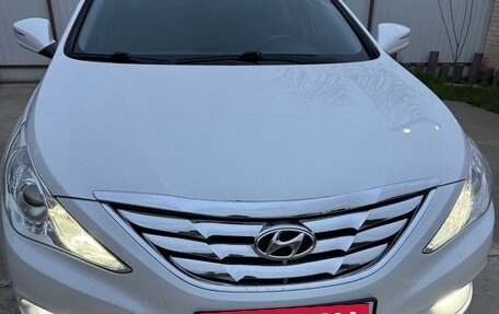 Hyundai Sonata VI, 2011 год, 1 000 000 рублей, 9 фотография