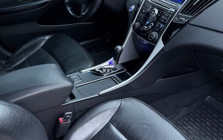 Hyundai Sonata VI, 2011 год, 1 000 000 рублей, 18 фотография