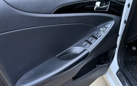 Hyundai Sonata VI, 2011 год, 1 000 000 рублей, 19 фотография