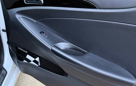 Hyundai Sonata VI, 2011 год, 1 000 000 рублей, 23 фотография