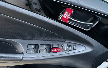 Hyundai Sonata VI, 2011 год, 1 000 000 рублей, 16 фотография