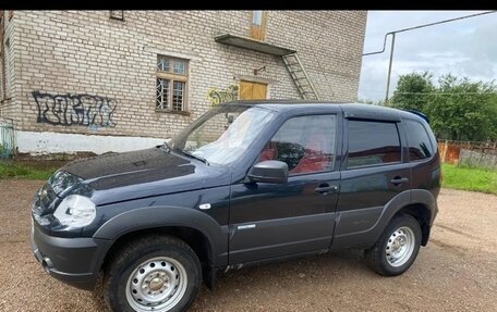 Chevrolet Niva I рестайлинг, 2012 год, 789 000 рублей, 3 фотография