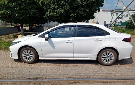 Toyota Corolla, 2022 год, 1 900 000 рублей, 2 фотография