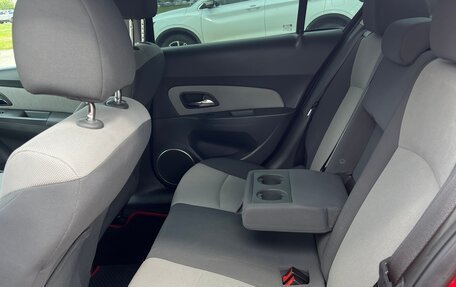 Chevrolet Cruze II, 2009 год, 670 000 рублей, 10 фотография