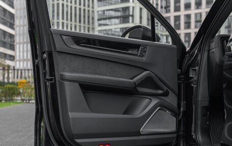 Porsche Cayenne III, 2026 год, 32 900 000 рублей, 14 фотография