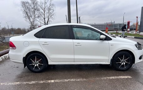 Volkswagen Polo VI (EU Market), 2011 год, 349 000 рублей, 2 фотография